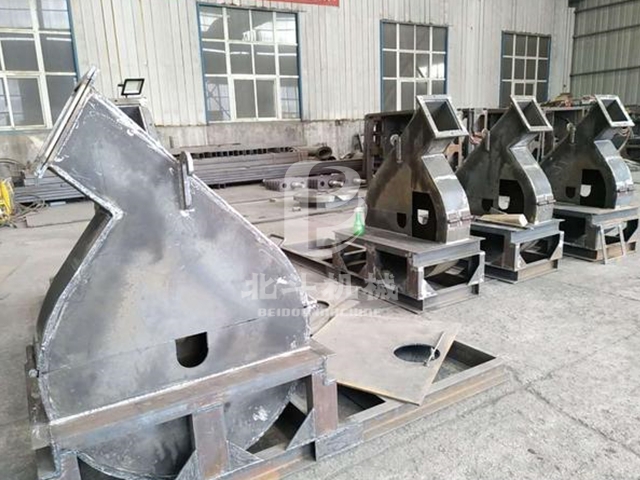 木材削片機(jī)開(kāi)啟綠色生產(chǎn)模式,吸引安徽客戶(hù)參觀(guān)考察